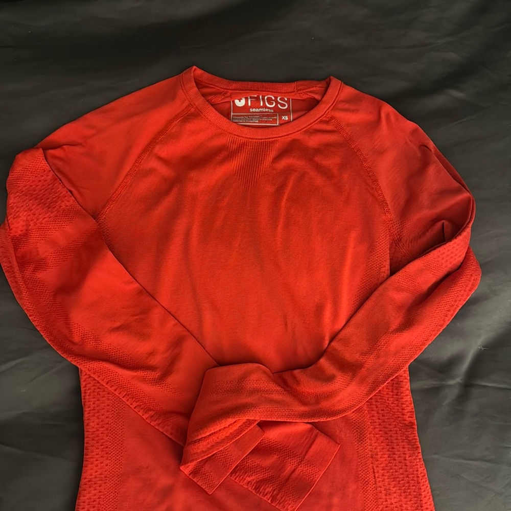 Figs underscrub. Red color. Cut 1911